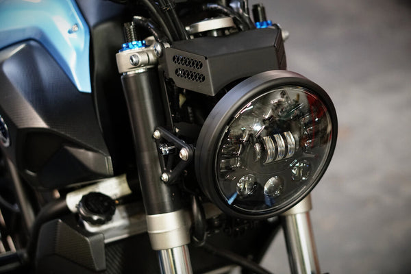 MT-07 (FZ-07) - Brogue Collective - 7" LED Naked Headlight Kit