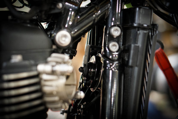 Brogue Custom Horn Relocation Bracket - Triumph Bobber - Speedmaster 2017-2024+