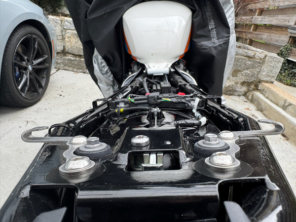 Triumph Speed Twin 900 2025-2026 Triumph Modern Classic Helmet Hook (lock) - Brogue Moto