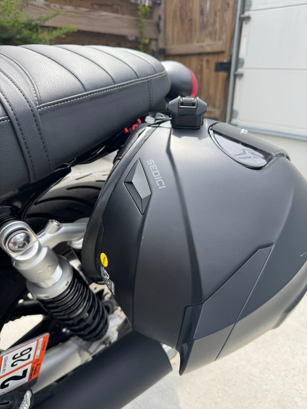 Triumph Speed Twin 900 2025-2026 Triumph Modern Classic Helmet Hook (lock) - Brogue Moto