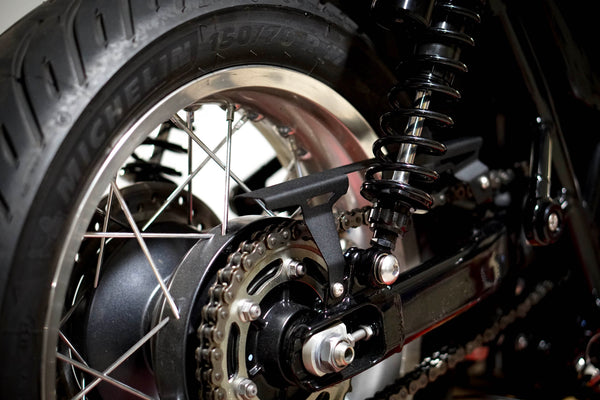 Triumph T120 / T100 Chain Guard V2 - Brogue Moto