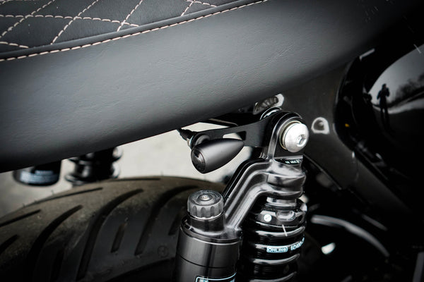 Fender Eliminator + Side Axle Mount License Plate Complete Kit – Triumph T100 / T120 / Street Cup / Street Twin /  Street Scrambler - Brogue Moto