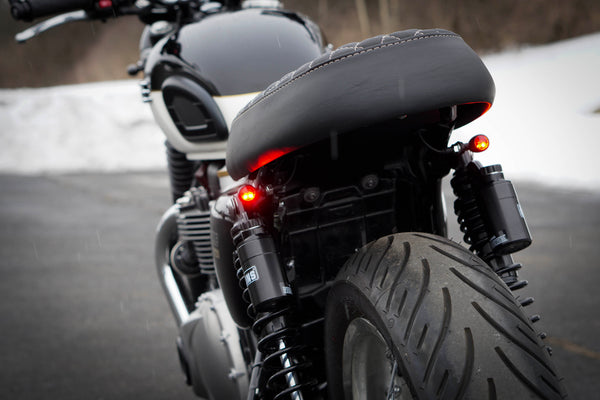 Fender Eliminator + Side Axle Mount License Plate Complete Kit – Triumph T100 / T120 / Street Cup / Street Twin /  Street Scrambler - Brogue Moto