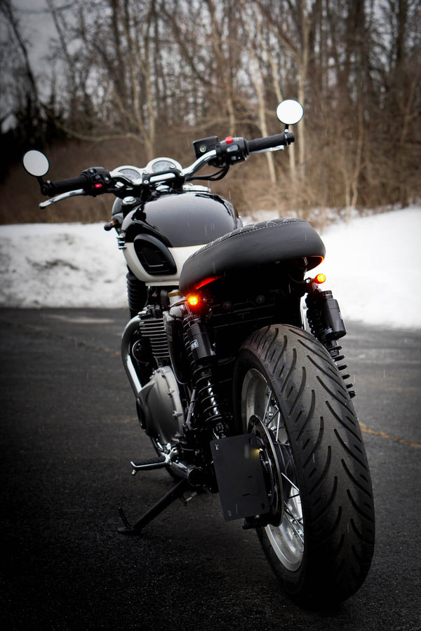 Fender Eliminator + Side Axle Mount License Plate Complete Kit – Triumph T100 / T120 / Street Cup / Street Twin /  Street Scrambler - Brogue Moto