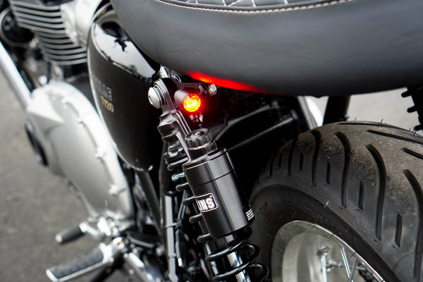 Fender Eliminator + Side Axle Mount License Plate Complete Kit – Triumph T100 / T120 / Street Cup / Street Twin /  Street Scrambler - Brogue Moto