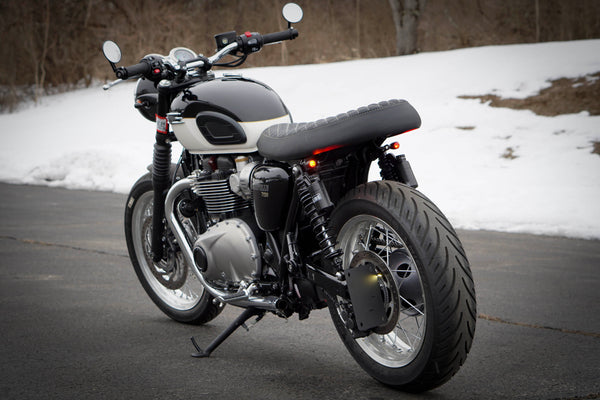 Fender Eliminator + Side Axle Mount License Plate Complete Kit – Triumph T100 / T120 / Street Cup / Street Twin /  Street Scrambler - Brogue Moto