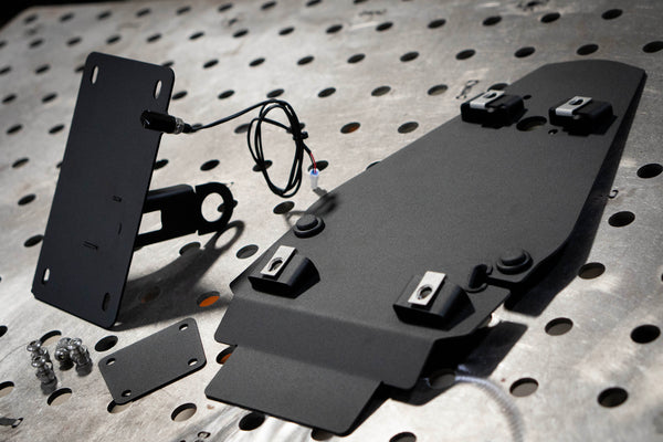 Fender Eliminator + Side Axle Mount License Plate Complete Kit – T100 / T120 / Street Cup / Street Twin /  Street Scrambler - Brogue Moto