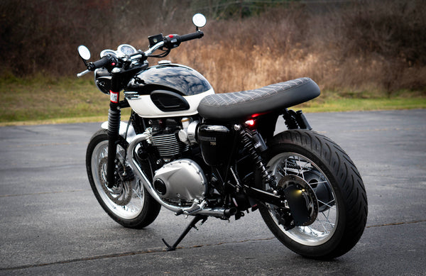 Fender Eliminator + Side Axle Mount License Plate Complete Kit – T100 / T120 / Street Cup / Street Twin /  Street Scrambler - Brogue Moto