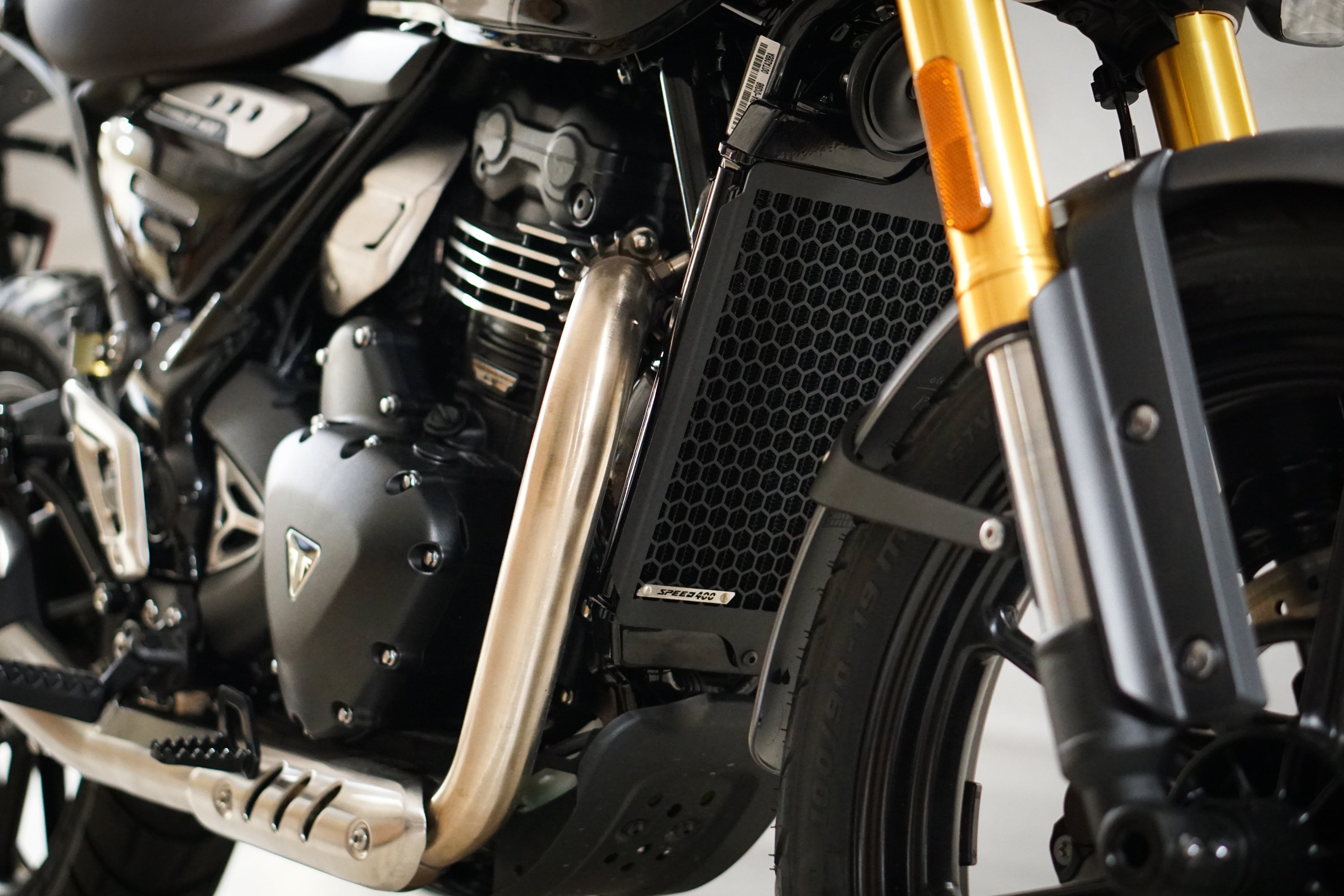 Triumph Speed 400 Radiator Guard – Brogue Motorcycles