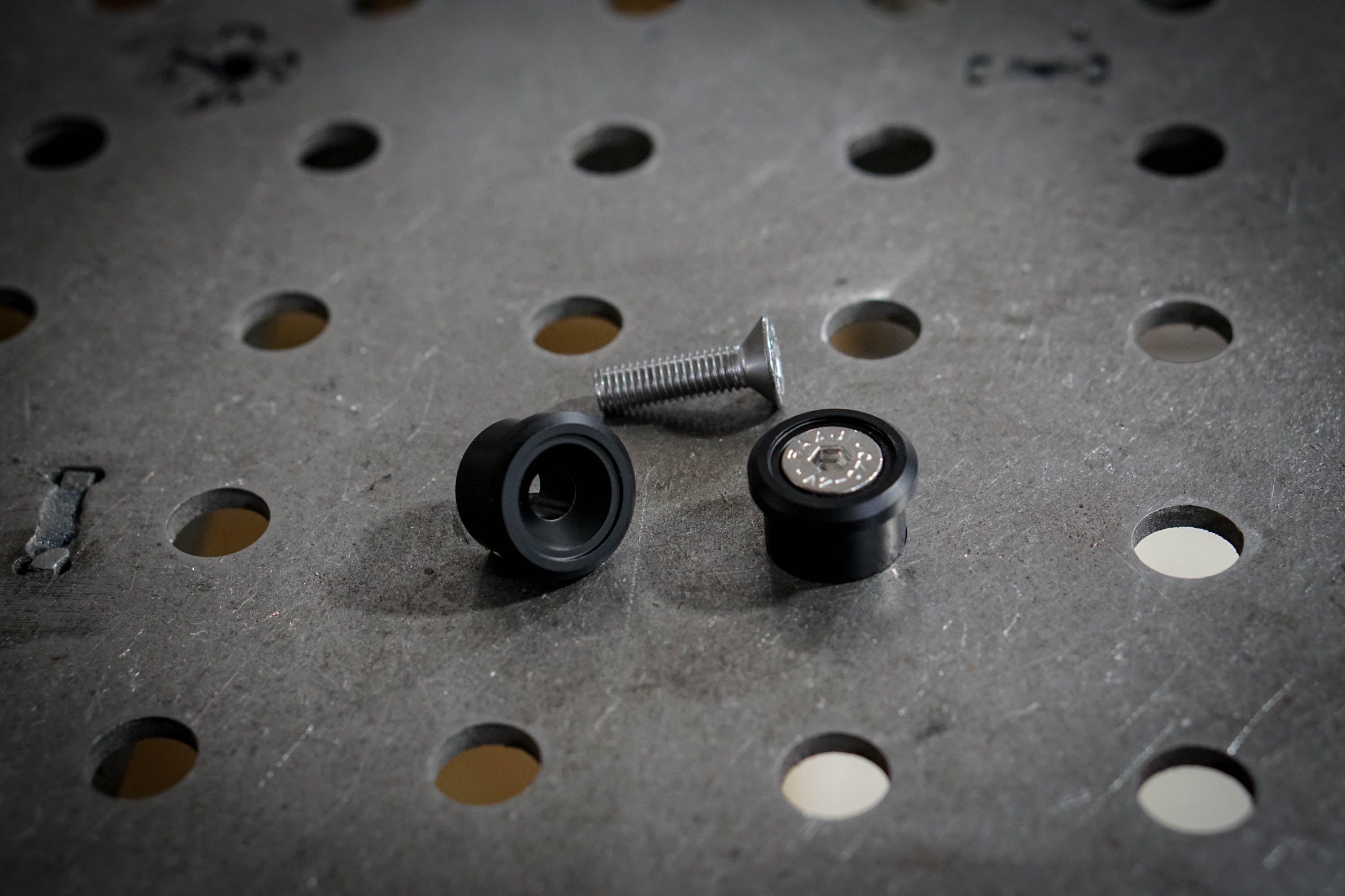 Yamaha MT-09 2024+ - Brogue Machined Low Pro Bar End Mount