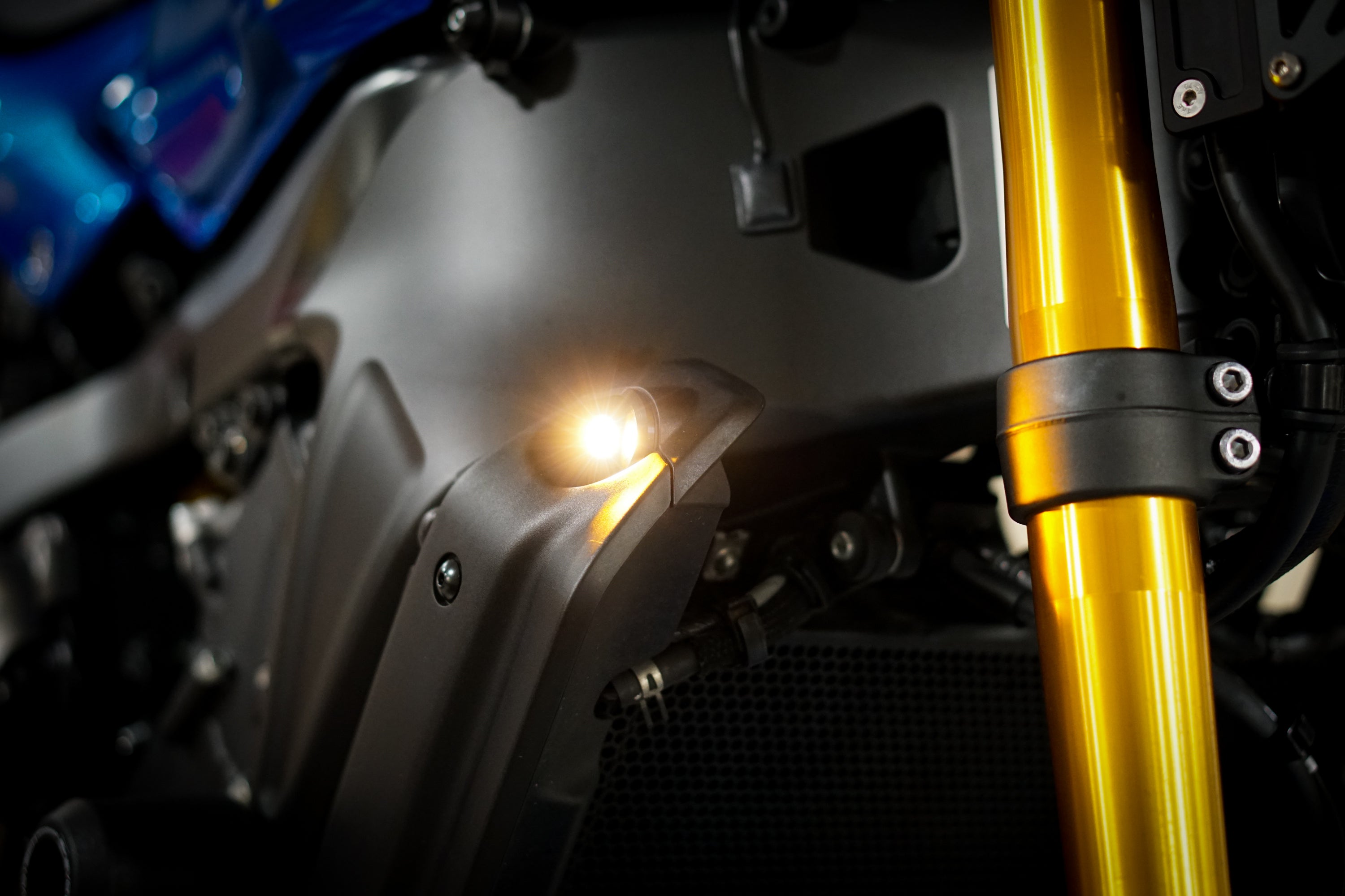 Yamaha XSR900 Front Machined Turn Signal Plate Adapter Kits 2022