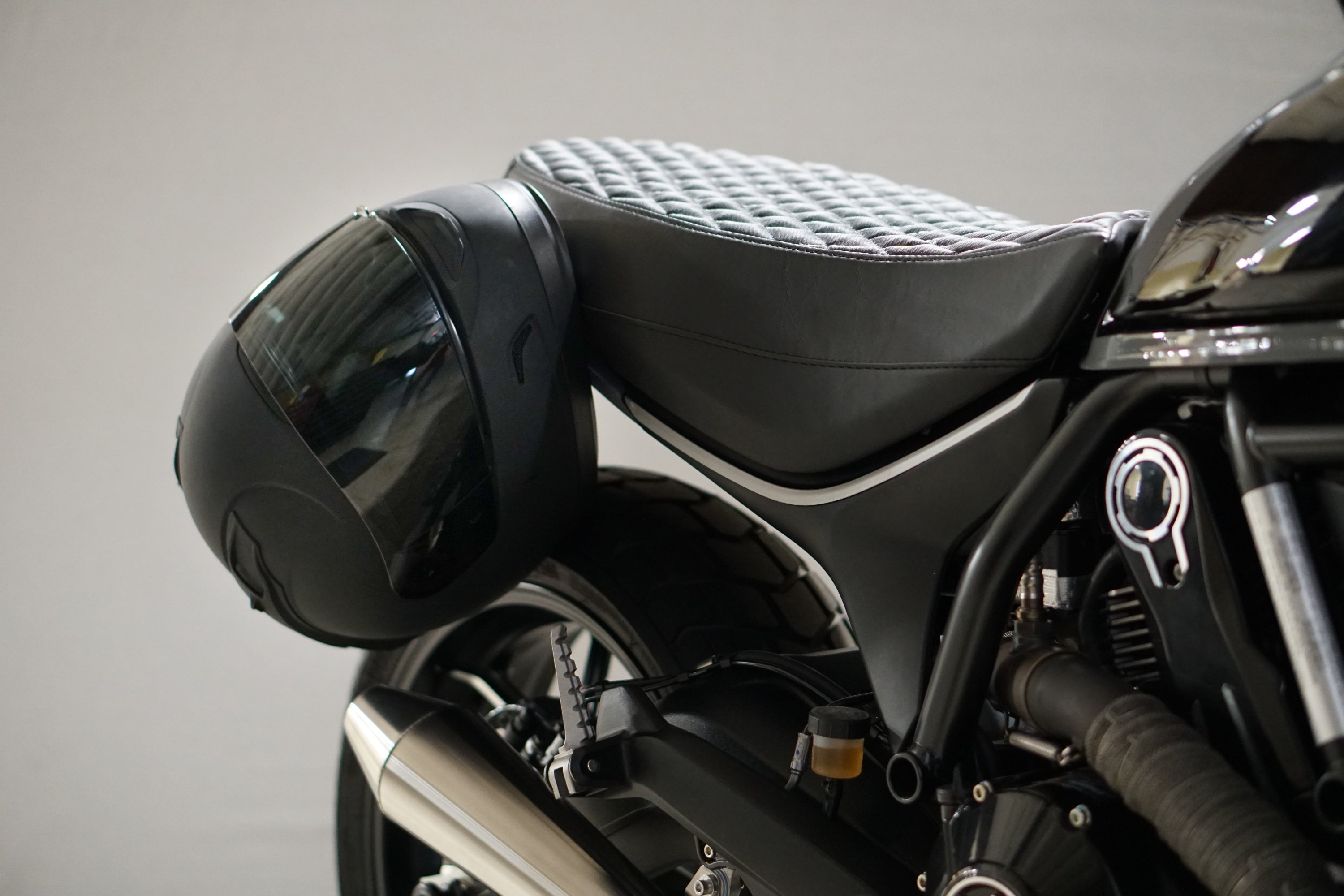 Ducatiscrambler desertsled hookie ヘッドライト - 自動車アクセサリー