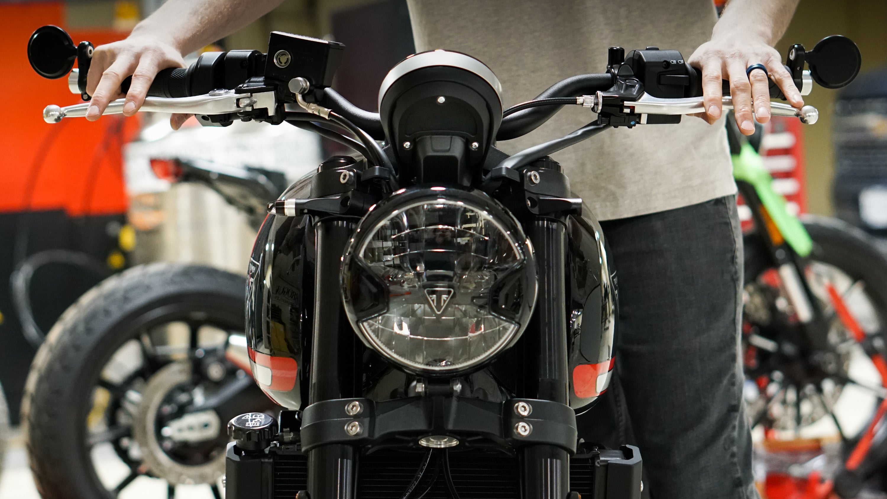 Triumph Trident 660 Gauge Cover Finisher Brogue Moto Brogue Motorcycles